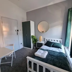  Guest house George Street